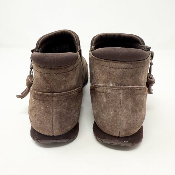 NWOB Skechers Brown Suede Flat Ankle Boots Women's Size 7 Relaxed Fit Side Zip - Picture 4 of 10